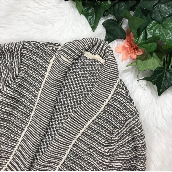 Anthropologie Sleeping on Snow Lakeshore Cardigan - Picture 3 of 8